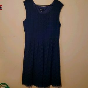 Sleeveless dark blue dress
